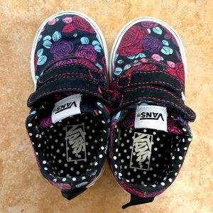 Vans little girl shoes